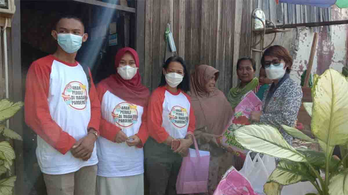 IBI Kutim Berikan Bantuan Sembako Di Hari Anak Nasional