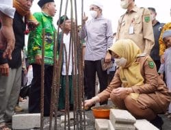 Peletakan Batu Pertama Madrasyah Aliyah Al-Istiqomah