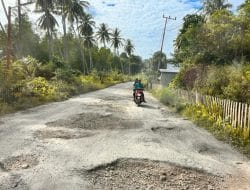 DPUPR BERAU SEGERA PERBAIKI JALAN RUSAK DI PANTAI HARAPAN