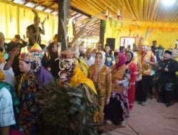 PT Berau Coal Dukung Lestarikan Upacara Adat Bekudung Betiung