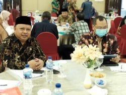 KETUA DPRD KABUPATEN BERAU MENGHADIRI ACARA UJI PUBLIK RAPERDA TENTANG P4GN