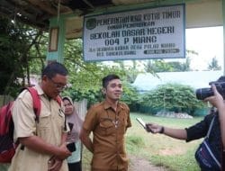 Kunjungi SD 004 Pulang Miang, Kabid Dikdas Sebut Pembenahan Dilakukan Secara Bertahap