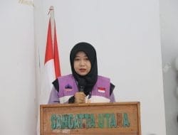 Berbagi Jamaah Jumat Sangatta, Komunitas Ibu-ibu Rumah Tangga Berbagi Untuk Sesama