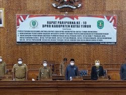 Gelar Paripurna Ke-10 Ketua DPRD Kutim Joni, Berharap Perda Ketenagakerjan Bisa Kurangi Angka Pengangguran » Berita Kutim