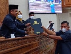 Rapat Paripurna Ke-10 DPRD Kutim Basti, Raperda Ketenagakerjaan Bisa Tingkatkan peluang kerja dan Investasi yang Baik » Berita Kutim
