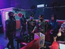 Operasi Senyap SatPol PP, Sita Puluhan Minuman Alkhohol