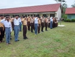 Koramil 0902-07/Talisayan Berikan Pelatihan Dasar PBB Kepada Peserta Didik Baru SMK Negeri 8 Berau