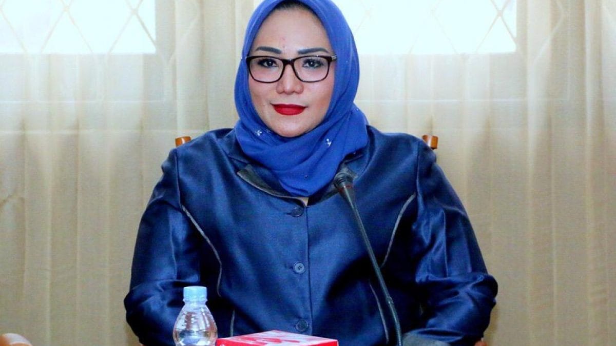 Hj Darlena Serap Aspirasi Warga, Pembangunan Masjid,Aula Gereja,Air Bersih dan Jalan Tani