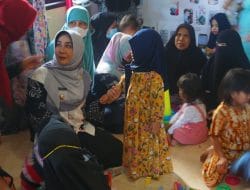Sosialisasikan stunting,bupati berau kunjung posyandu Mayang Merah