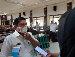 Taupan majid, Mengatakan penyebrangan menggunakan kapal Ferry