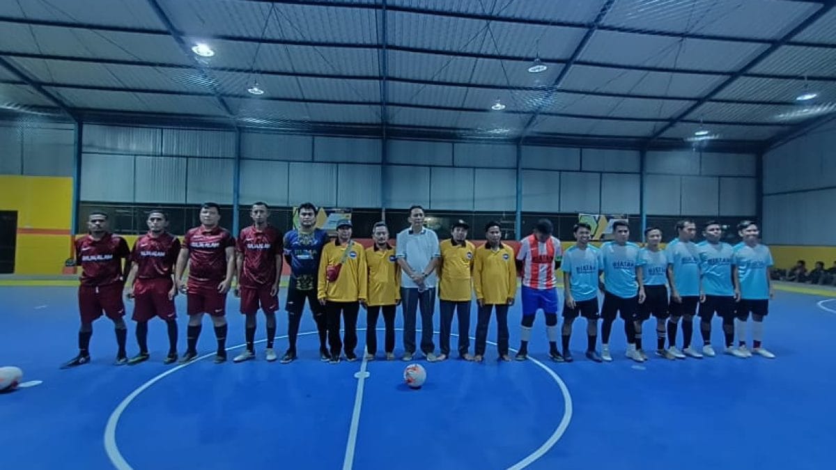 Buka Turnamen Futsal Antar Kampung, H. Andi Amir Berpesan Jaga Sportifitas Dalam Bertanding
