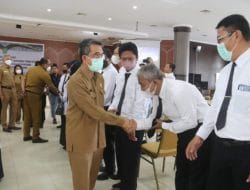 42 Pejabat Fungsional Tenaga Kesehatan Terima SK Tugas Tambahan sebagai Kepala Puskesmas dan TU