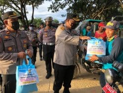 Peduli Masyarakat, Polres Berau Bagikan Sembako Kepada Warga Terdampak Kenaikan Harga BBM