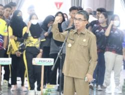 Target Juara Umum di Porprov Berau, Bupati Lepas Kontingen Kutim Laksanakan TC