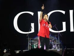 Tampil Memukau, GIGI Bawakan Tembang Hits di Magic Land Night