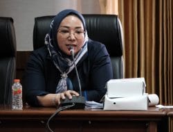 Anggota DPRD Berau Fraksi Nasdem Darlena, ungkap kekecewaan atas pemindahan cabor Biduk-biduk ke Derawan