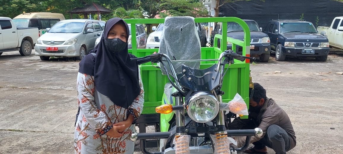 Joni Harap Bantuan Kendaraan Bermotor Roda Tiga Dapat Dimanfaatkan dengan Sebaik-baiknya
