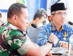 Bupati Pimpin Vicon Pilkades Serentak di Kominfo Kutim