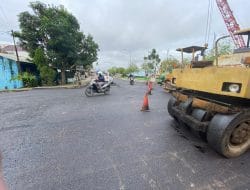 Jawab Keluhan Masyarakat, Dinas PUPR Lakukan Perbaikan Jalan Pulau Derawan dan Sangalaki