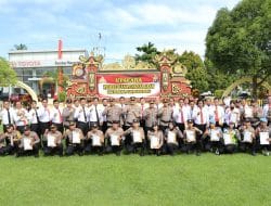 67 Personel Polres Berau Terima Penghargaan