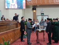M. Amin Resmi di Lantik Sebagai PAW Anggota DPRD Kutim
