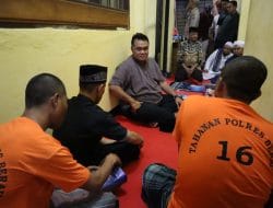 Wujud Pendekatan Humanis, Polres Berau Gelar Tausiyah dan Buka Puasa Bersama Tahanan