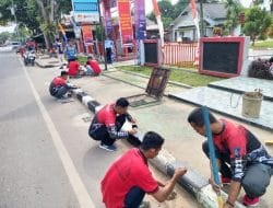 Terus Berbenah, Rutan Tanjung Redeb Melakukan Pengecatan Ulang Trotoar