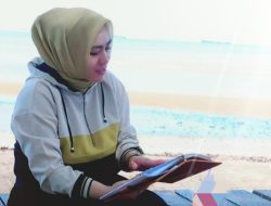 Tingkatkan Pariwisata Kutim, Asti Mazar Ajak Masyarakat Berkunjung ke Pantai Sekerat