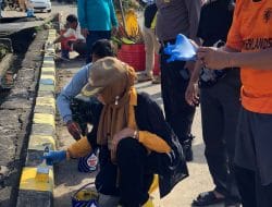 Peduli Sejarah, Kecamatan Gunung Tabur Bersama Unsur Muspika dan Masyarakat Lakukan Kerja Bakti Massal di Halaman Museum Batiwakkal