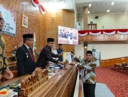 Sayid Anjas Sampaikan Rekomendasi Pansus Raperda Pelaksanaan APBD 2022 kepada Pemkab Kutim