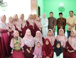 Wakil Ketua I DPRD Kutim Hadiri Acara Gabungan Majelis Ta’lim di Desa Suka Rahmat