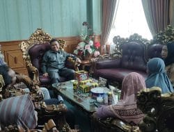 Warga SP3 di KM 102 Desa Tepian Indah Meminta Bantuan Ketua DPRD Kutim Terkait Belum Mendapatkan Aliran Listrik