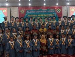 Wabup Kasmidi Hadiri Pelantikan dan Pengambilan Sumpah Asisten Keperawatan SMK Singa Geweh Angkatan XIII