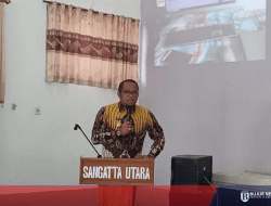 Wabup Kasmidi Bulang Hadiri Pelepasan Siswa MTs Insan Cendekia di BPU Sangatta Utara