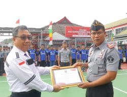UPACARA HUT KEMENKUMHAM KE-78 DI RUTAN TANJUNG REDEBKEPALA RUTAN TEGASKAN UNTUK SEMAKIN PROFESIONAL DAN BERINTEGRITAS