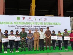 PT Berau Coal Beri Bantuan Beasiswa Kepada Maba Politeknik Sinar Mas