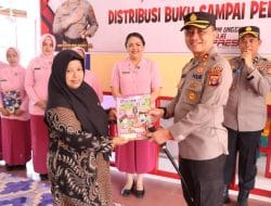 Distribusi Buku Sampai Pelosok Nusantara, Kapolres : Membaca Membantu Tingkatkan Wawasan dan Pengetahuan