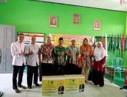 Syarifatul Syadiah Salurkan Hibah 17 Buah Komputer Di SD Muhamadiyah Berau