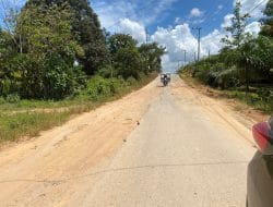 Lama Rusak, Kini Jalan Poros Rantau Pulung Akan Dapat Sentuhan