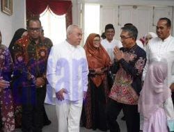 Bupati dan Wakil Bupati Kutai Timur Mempererat Silaturahmi dalam Perayaan Idulfitri