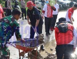 Peringati Bulan Bakti Gotong Royong (BBGRM) ke 21, Pemkab Kukar Gelar Gotong Royong 