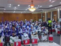 Wakil Bupati Kutai Timur Berikan Uang Saku Tambahan untuk Jamaah Haji