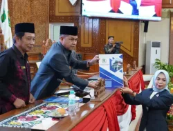 Paripurna ke-27, Fraksi AKB Tekankan Pentingnya Tata Kelola Keuangan Daerah