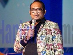 Wakil Bupati Kutai Timur Kasmidi Bulang Tutup Kejuaraan Bulutangkis Dispora 2024 Cup