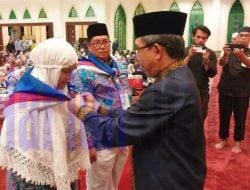 Bupati Kutai Timur Lepas 201 Calon Jemaah Haji Kloter 19 di Sangatta