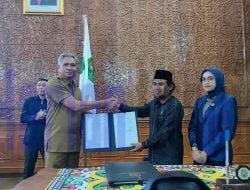 Rapat Paripurna ke-18, DPRD dan Pemerintah Kutim Sepakati Raperda Pencegahan dan Penanggulangan Bahaya Kebakaran dan Penyelamatan Jadi Perda